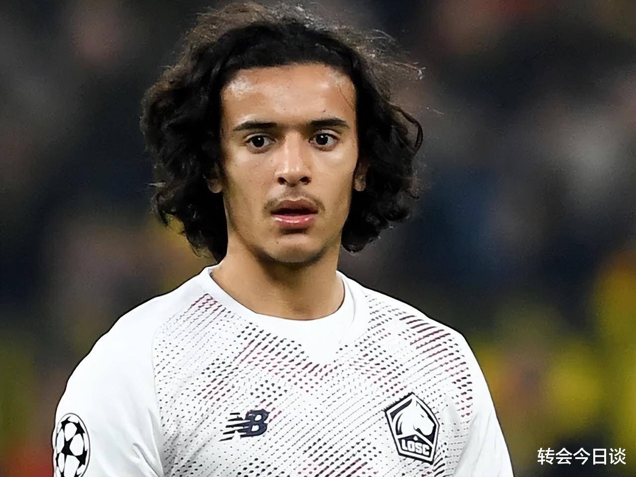 转会11：英超双雄加入法甲17岁小将争夺战曼联中场猎物被标天价